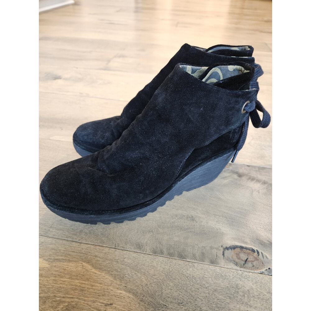 FLY London Yebi Black Ruched Suede Ankle Boots Wedge Heels Women's sz 8.5 M